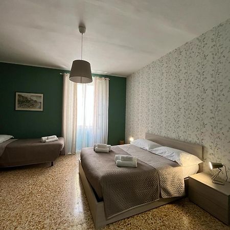 Luna Apartment Чивитавеккья Экстерьер фото