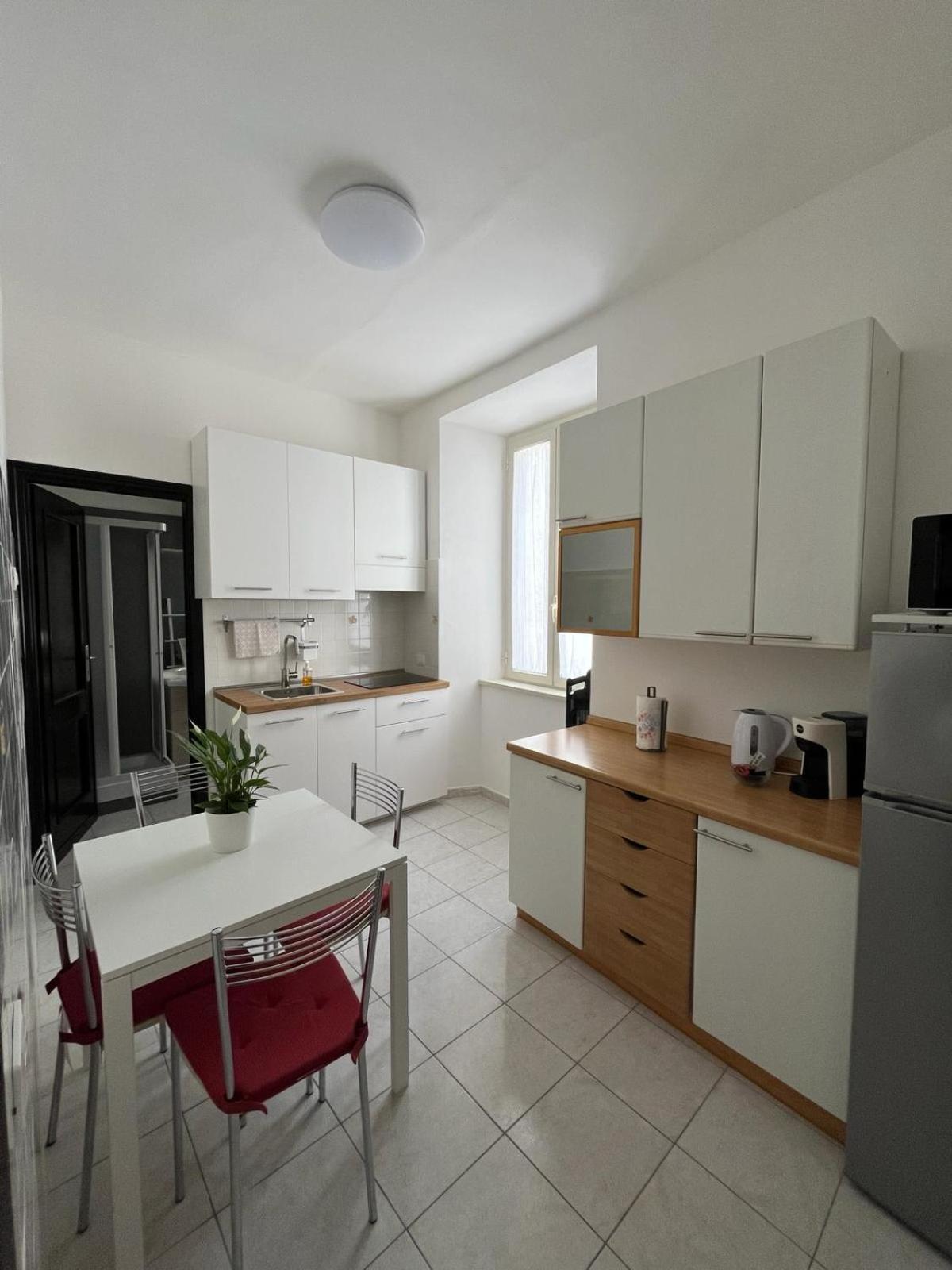 Luna Apartment Чивитавеккья Экстерьер фото
